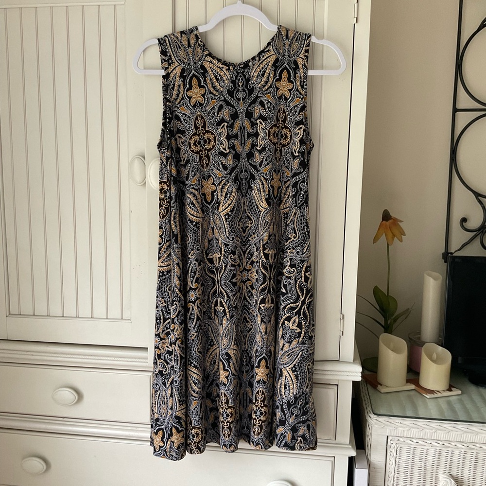 Tahari Black and Gold A-Line Swingy Sleeveless Summer Dress ☀️